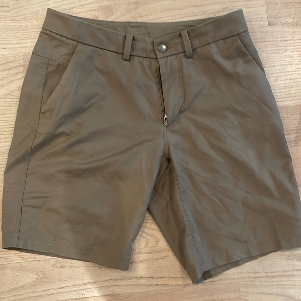 Lululemon 9 inch commission shorts, size 30